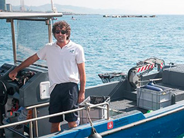 The media outlets El País and La Cope discuss FCC´s task of cleaning the coastline