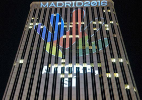 Madrid 2016 logo on Torre Picasso