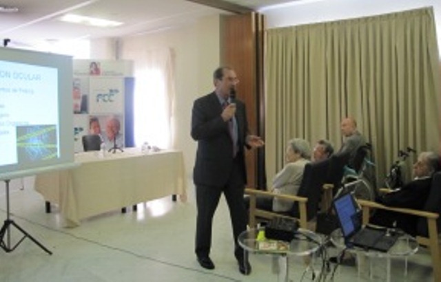 Eduardo del Rosal talks about the presumption of innocence at the Nuestra Casa retirement home
