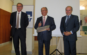Carlos Barón, General Manager of Versia, participates in Friday Lecture Series