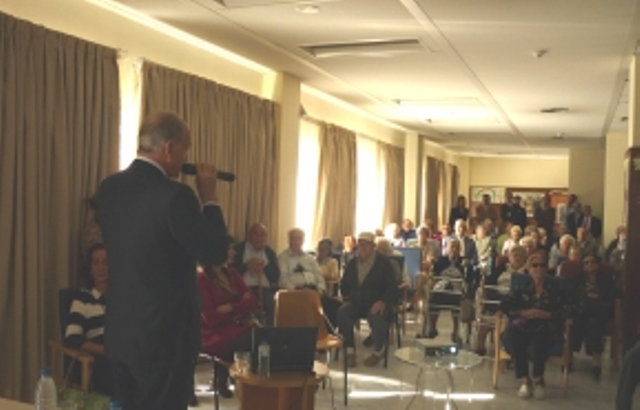 Baldomero Falcones inaugurates season of Friday events at the Collado Villalba retirement home