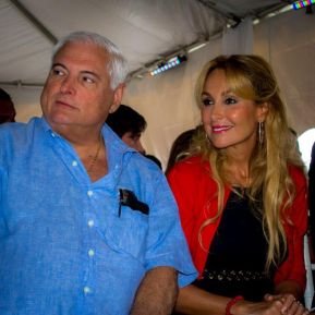 President Martinelli attends FCC ceremony to open Panama City's central corridor for traffic