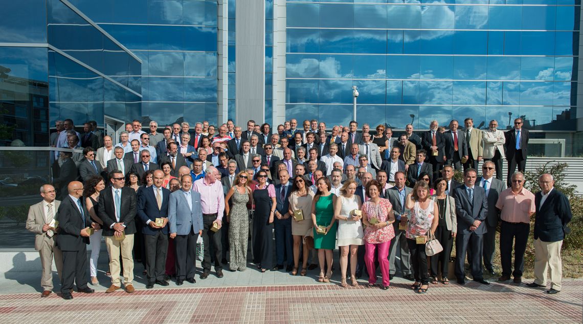 FCC rinde homenaje a los empleados que cumplen 40 y 25 años en la empresa