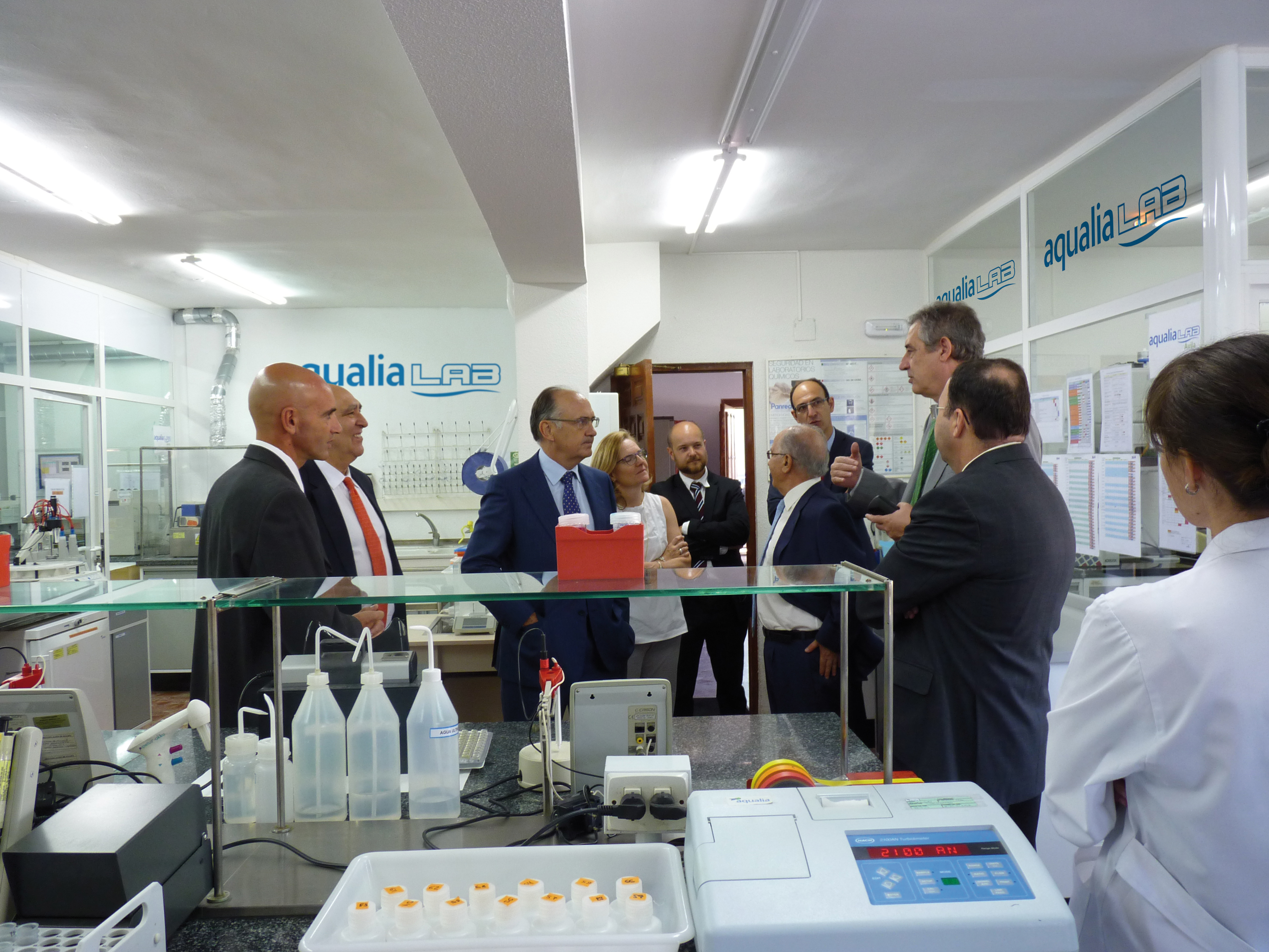 Juan Béjar visita el servicio de gestión integral del agua de Ávila