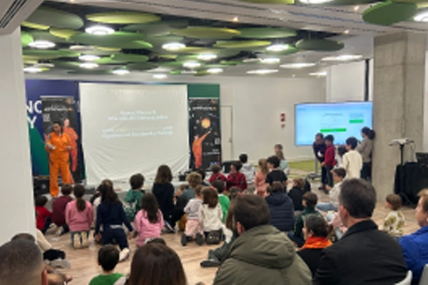 FCC celebra con éxito el primer Family Innovation Day, acercando la ciencia y la tecnología a las familias