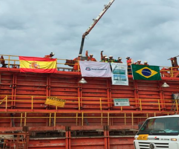 FCC completes the harbour wall at the Port of Açu