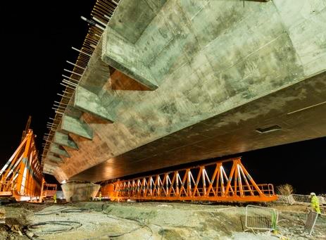 El primer tramo del tablero del viaducto norte de aproximación del puente de Mersey ha sido finalizado