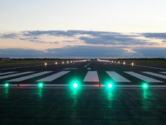 FCC Industrial adjudicatario del contrato de iluminación de las calles de rodaje del aeropuerto de El Prat-Barcelona