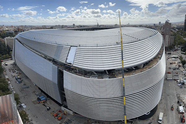The Santiago Bernabéu, built by FCC Construcción, chosen as the best stadium in the world by the World Football Summit
