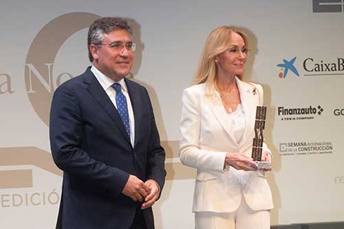 La patronal de la construcción reconoce a Esther Alcocer Koplowitz por su trayectoria profesional en La Noche CNC