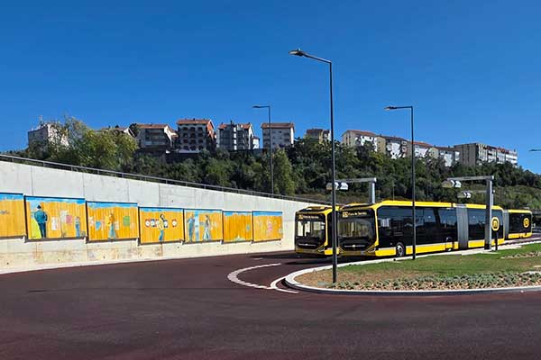 FCC Construcción Portugal and Convensa have completed the new Metrobus routes to Coimbra-B and Praça da República, a historic milestone for transport in the central region